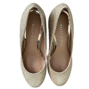 Gorgeous, Sparkly Gold Heels by Kelly and Katie Size 7
